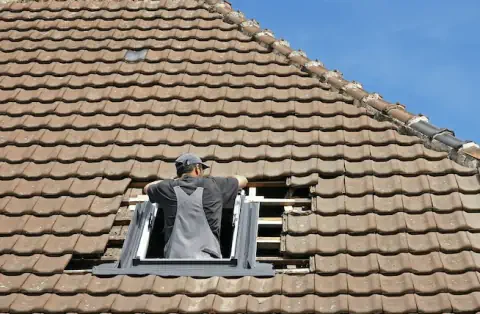 Pose de velux - Montgardin
